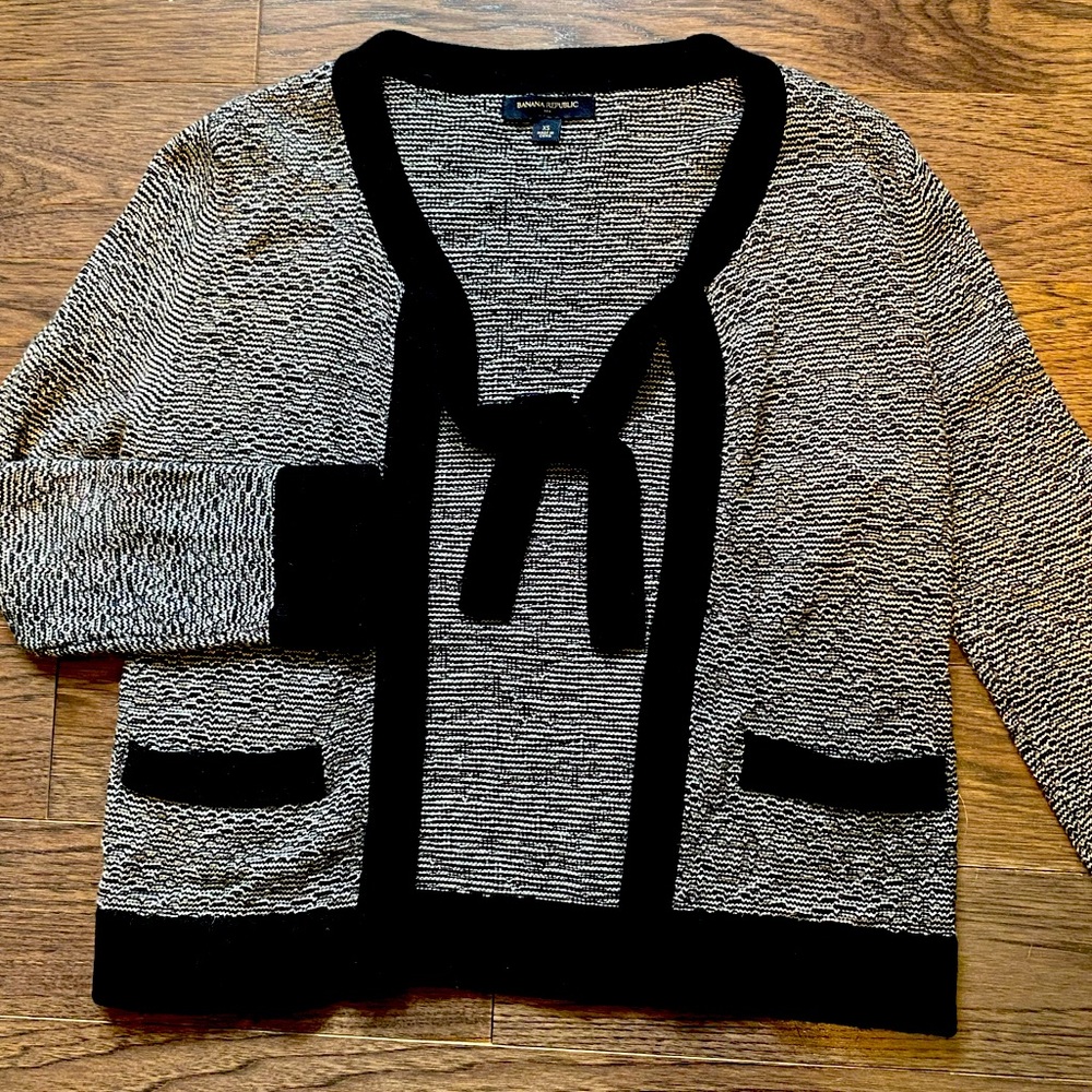 Banana Republic Cropped Black Heathered Tie Cardigan XS